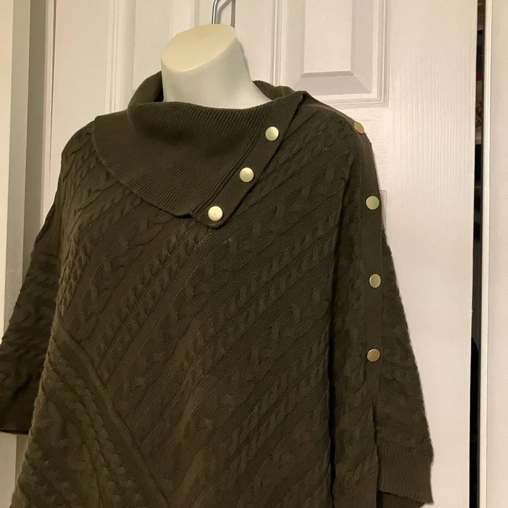 ⚡️✨Host Pick! Cool & Casual Posh Party! Talbots Cowl Neck Poncho Sweater - Picture 2 of 8